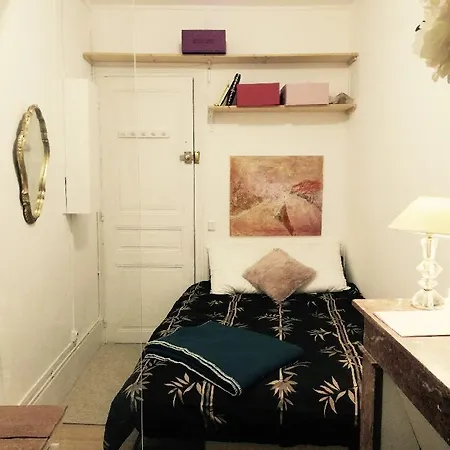 Apartment Sylvain's Little Paris